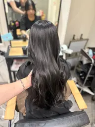 前処理オイルトリートメント付き艶カラー+美潤トリートメント🫧