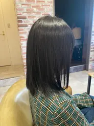 縮毛矯正＋カット（S21000円　M22000円　L23000円）