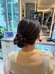 【ヘアセット】ヘアメイクによるアイブロウタッチアップ付き