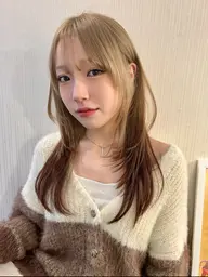 【🌈⚡️ミニモ限定✨🌈】カット✂️+Wカラー(ブリーチ込み)🎨+トリートメント🧖🏻♀️
