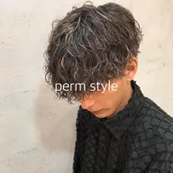 "メンズ人気No.１🏅選べるデザインパーマ+カット✂︎