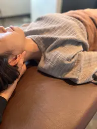 【猫背・反り腰・ストレートネック・身体のゆがみ】あらゆる姿勢のお悩みに 姿勢連動整体
