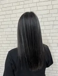 ケアカラー➕ハイライト、インナー🌼 (プラス料でトリートメントもご利用可能です🙆🏻♀️)