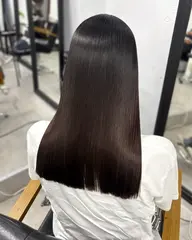 【自然な艶感へ🫧】縮毛矯正ストレート+カット