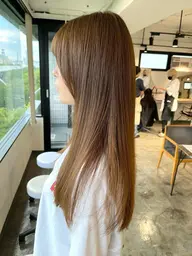 【学生限定】95%ダメージカット🙆🏻♂️オリジナルケアブリーチ艶カラーorデザインカラー+トリートメント