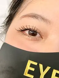 ◆LED込み/超軽量&高持続力&最高品質フラットラッシュ140本/上のみ【※束感仕上げ可能！】