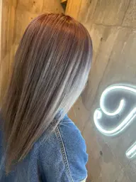 💎リタッチブリーチカラー💎根元の伸びた部分が気になってる方🙋🏻♀️