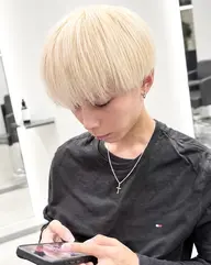 カット+ハイトーンカラー