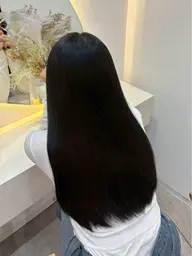 🛼🫧ブリーチ無し 透明感カラー + 1step トリートメント付❕🛼🩵 《韓国風うる艶髪に🦋》