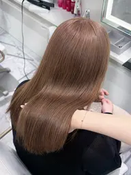 U24🎀【ブリーチカラー】➕【カット】➕【トリートメント】