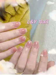 【SNS人気デザイン】ワンホンチークネイル👧🏻ケア込み🉐厚み出し🉑️パラジェルを変更OK!新規ソフトオフ無料!