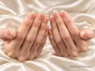 [大人気]チークマグネットフレンチネイル🔮