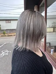 カット➕ブリーチオンカラー