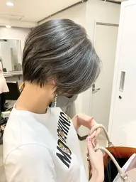 【保湿ケアブリーチ込】ダブルカラー+潤艶トリートメント