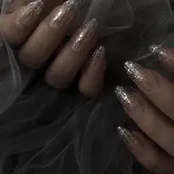 glitter nail