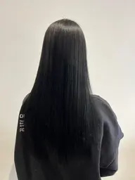 学生や就活生は是非‼️ナチュラルな暗染め✧︎*。