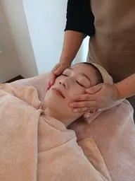 生コラーゲンフェイシャルエステ