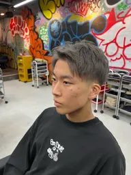 🔥ファッションとヘアスタイルでこなれ感を演出🔥【⚡️メンズカット➕ブリーチハイライト➕カラー⚡️】#メンズ/眉カット