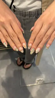 💅💎パーツつけ放題・150分アートやり放題（オフ込み）