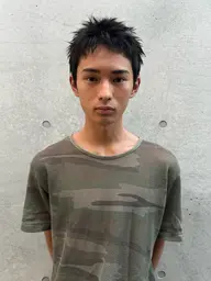 【メンズカット】ナチュラルからエッジの効いたデザインまで幅広く対応