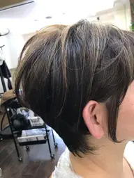60代​〜​以上からの髪質改善ストレート　　トリートメントベースでナチュラルなストレートヘアを演出します。