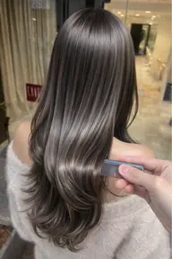 【紫外線でパサつく髪へ】カスタム縮毛矯正➕トリートメント