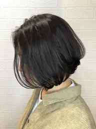 【黒染めでは無い暗染め】色味のコントロールで次回のカラーに影響の少ない暗髪カラー&超音波トリートメント