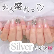 🎀🎀ワンカラーorラメグラ+2個パーツ無料or2本埋め尽くし🎀🎀3000【ジェルオフ無料ケア込み】
