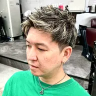 【✨🎨周りと差つける🔥】ハイライトメッシュ+メンズカット¥16,700 →¥10,000ご新規様専用