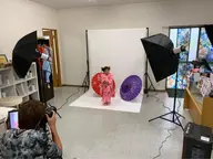 バストアップ写真、全身写真、遺影写真等HPで使う写真の撮影になります。撮った写真のデータもプレゼントさせていただきます。