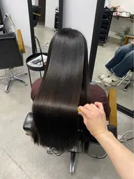 【自然な艶髪へ】縮毛矯正髪質改善🦍⋆͛*͛💬