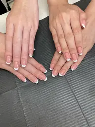白フレンチマニキュア練習モデルさん募集♪
