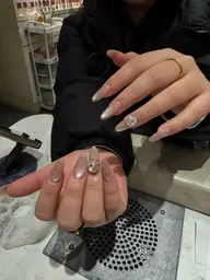 チップ長さだし💅パーツ2個付け💎 マグネット✨超可愛い