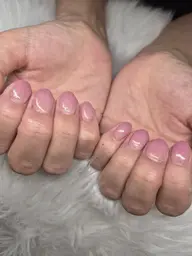 オフなしグラデーションネイル