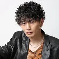 【🔥リピーター人気メニュー🔥】メンズカット+デザイン似合わせパーマ