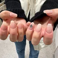 オフなし/ケア込み⭐️シンプルネイル💅💗ワンカラー🍒