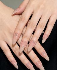 💎ワンカラー×ビジューネイル✨練習モデル募集♥️オフ無料♥️ ⚠️オフがある方は、ご予約時に必ずお知らせください。