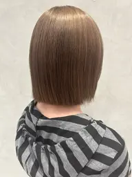 ブリーチ＋オーガニックカラー＋ケラチン保護トリートメント¥8000