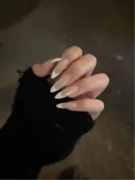 オフ込みフレンチネイル