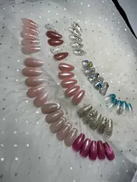デザイン10種から選べるコース💅🏼💕