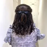 ハーフアップ𝜗𝜚.˚⋆
