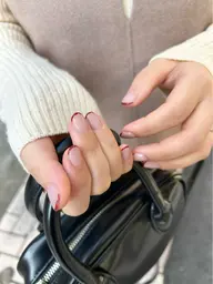 🤍フレンチ・ラメライン・ベースカラー込み(付け替えオフあり⭕️)