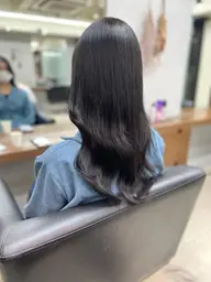 【✨新生活、就活生応援クーポン✨】 黒染めを使わない黒染めカラー+トリートメント