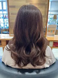 ロングレイヤー※レッスン中のスタッフが担当します