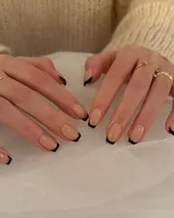 【オフあり】フレンチネイル