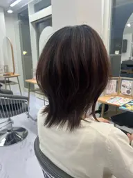 レディース、ミディアムスタイルカットモデル！