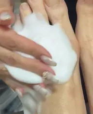 フット泡シャンプーかかとケア