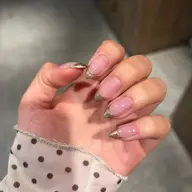 オフあり⭕️*ラメ*フレンチ⋆ ࣪.✦