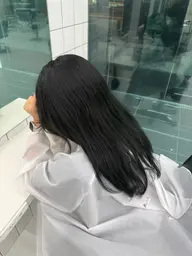 ✨白髪染めリタッチ✨＋トリートメント　技術向上モデル募集のためのご案内となり、毛先込みで＋1000でのご案内となります！