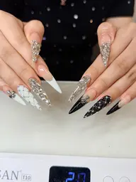 フェンネル💅ラメ入りデザイ💕 オフあります